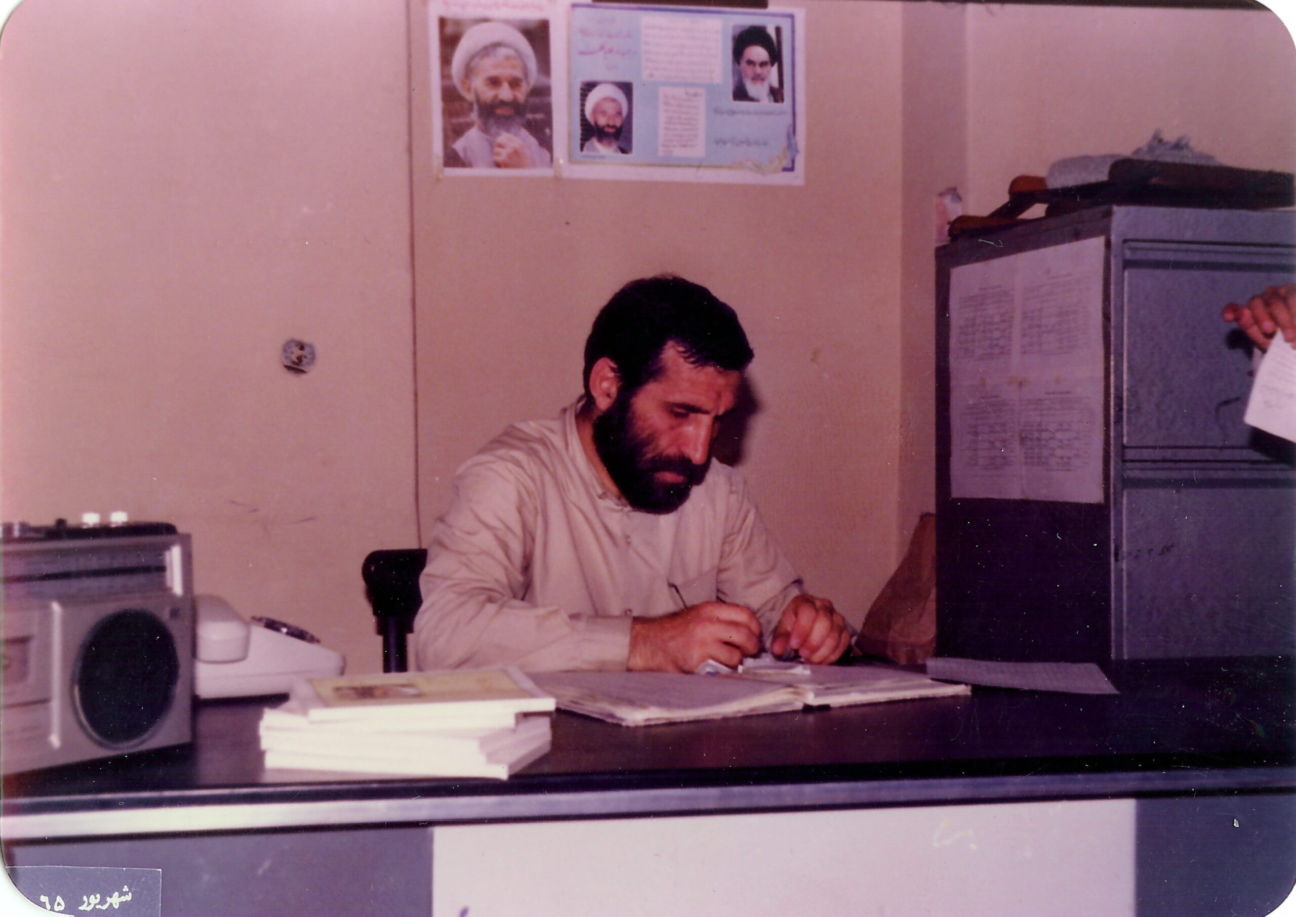 ایستادگی با تمام توان