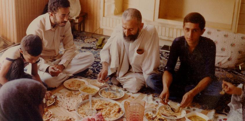 نان را گرامی بدارید