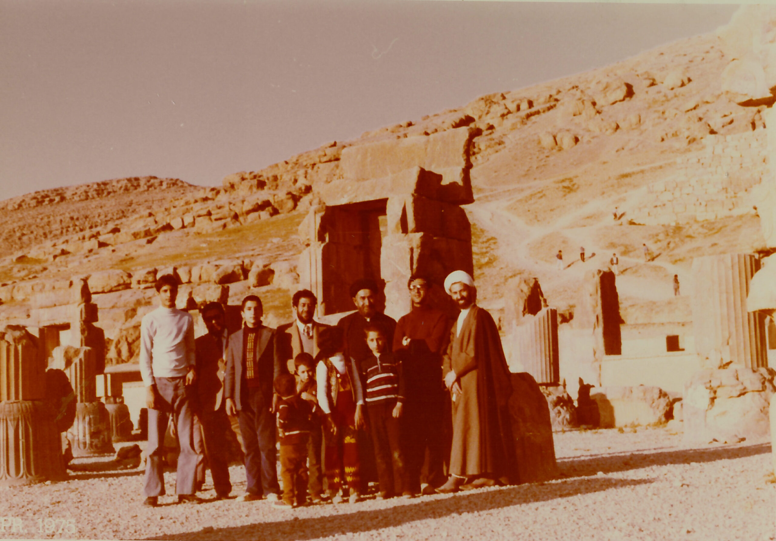 شنا در تار